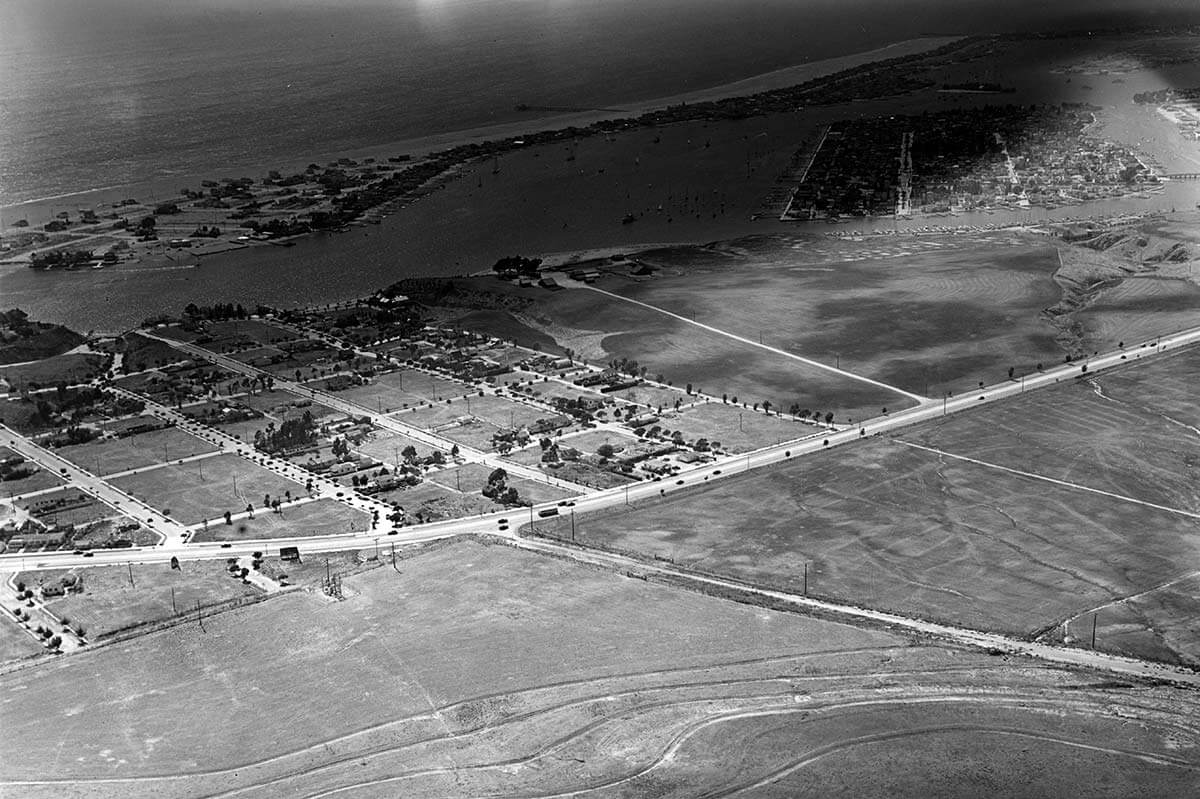 aerial image of corona del mar in 1940