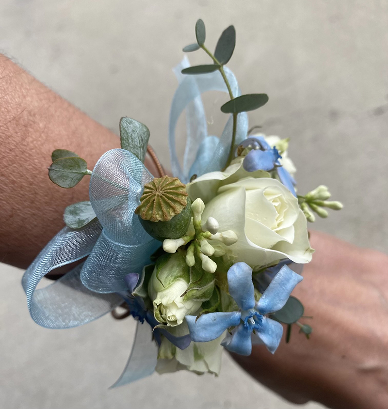 Floral Workshop - Make your own Corsage | Sherman Library & Gardens