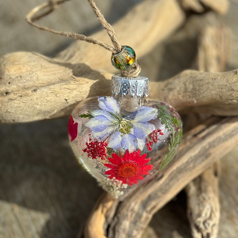 Handmade Ornaments / Suncatchers with Pressed Flowers
